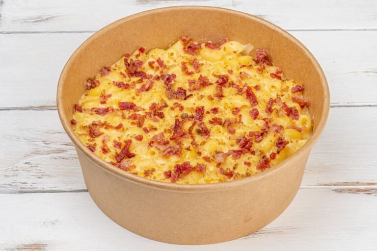 Classic Baked Mac and Cheese