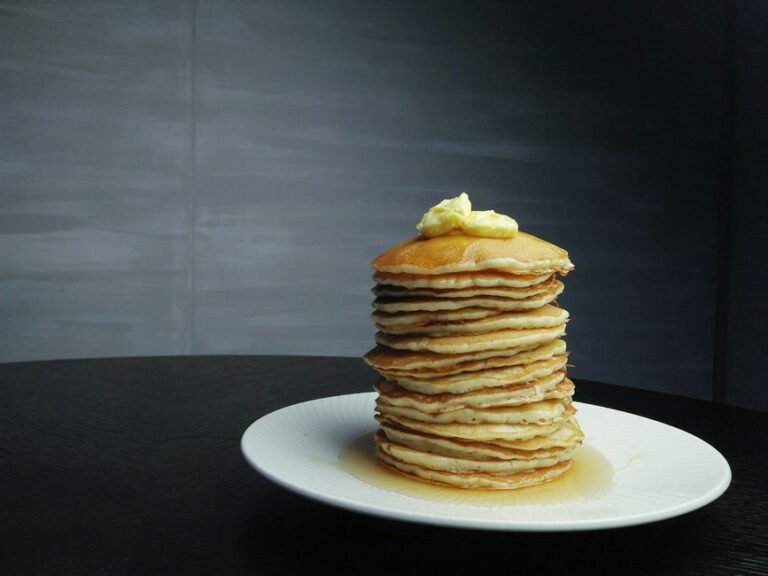 Classic Buttermilk Pancakes with Pure Maple Syrup