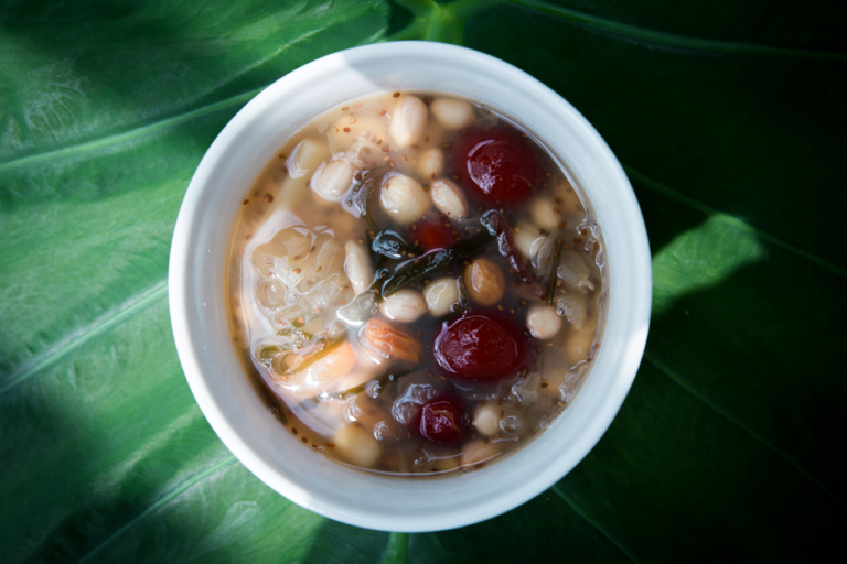 Classic Red Bean Soup Dessert