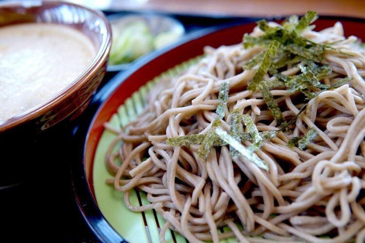 Cold Buckwheat Noodles with Dipping Sauce