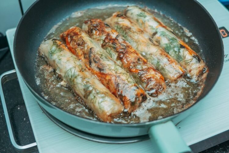 Crispy Vietnamese Fried Spring Rolls