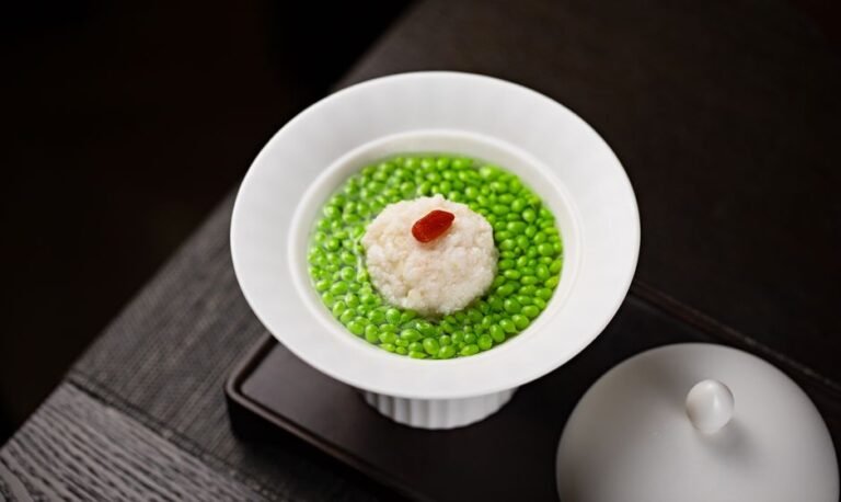 French Pea and Lettuce Soup
