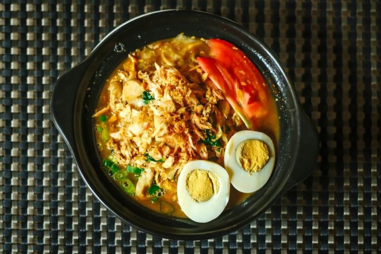 Ghanaian Nkrakra Light Chicken Soup