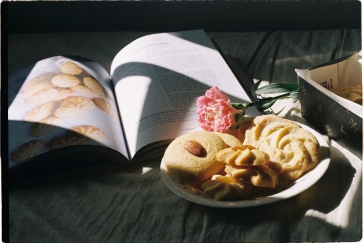 Moroccan Almond Cookies