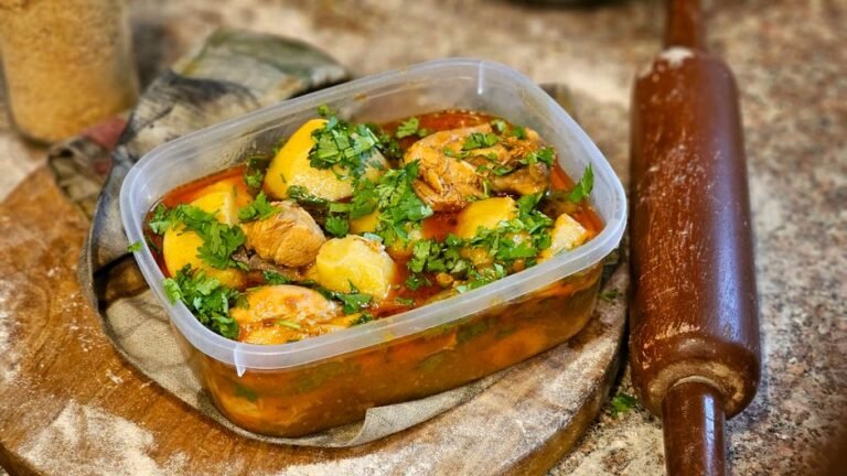 Mumbai-Style Spiced Vegetable Mash with Buttered Rolls