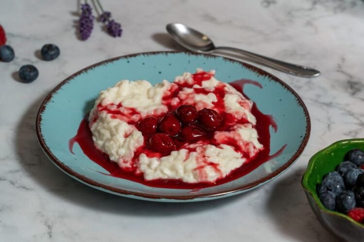Portuguese Creamy Rice Pudding with Lemon and Cinnamon