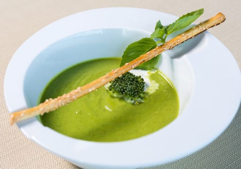Provençal Vegetable and Bean Soup with Basil Pistou