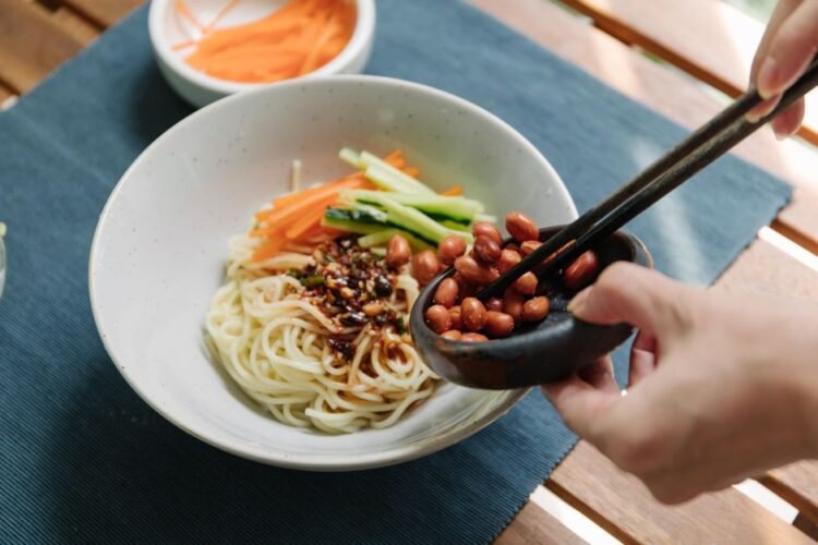 Sichuan Dan Dan Noodles with Sesame Sauce and Ground Pork