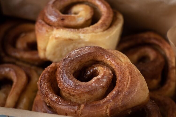 Sicilian Brioche Buns with Top Knot