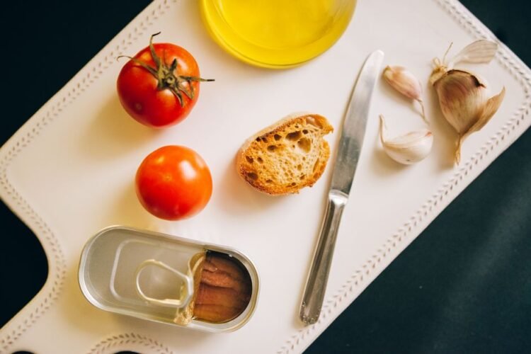 Spanish Tomato Bread with Garlic