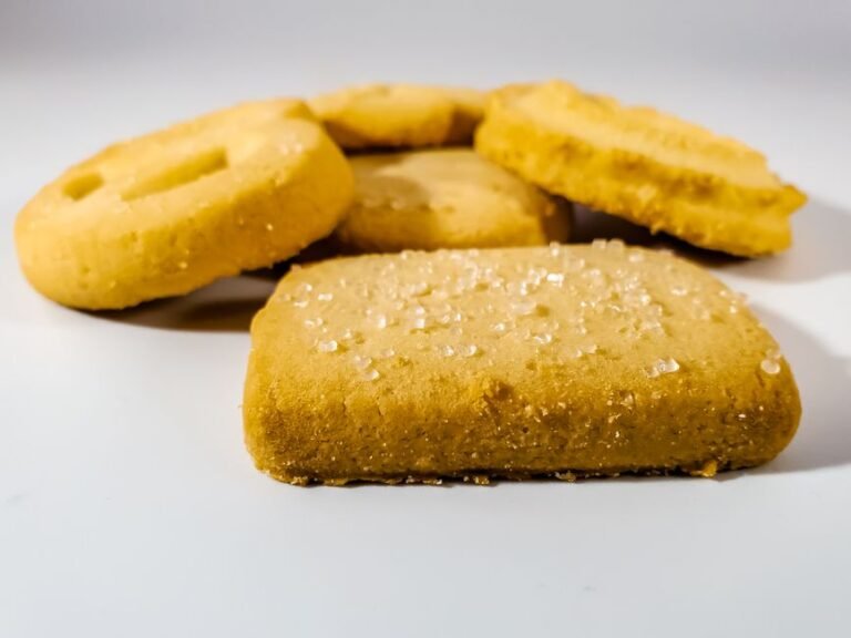 Tunisian Semolina Shortbread Cookies