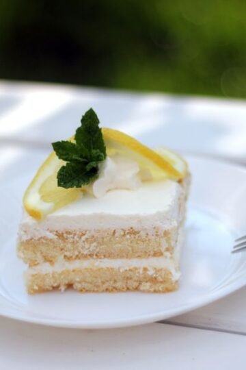 Why Make-Ahead Lemon Cakes Are the Stress-Free Dessert Every Host Needs