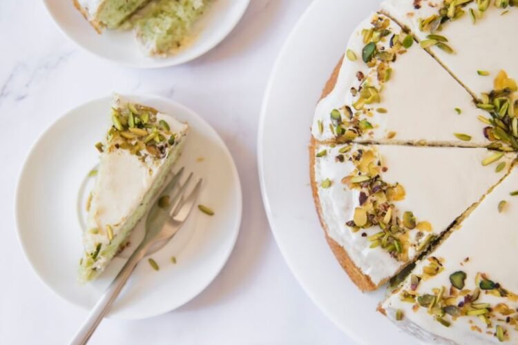 Bahraini Saffron Semolina Cake with Cream and Pistachios