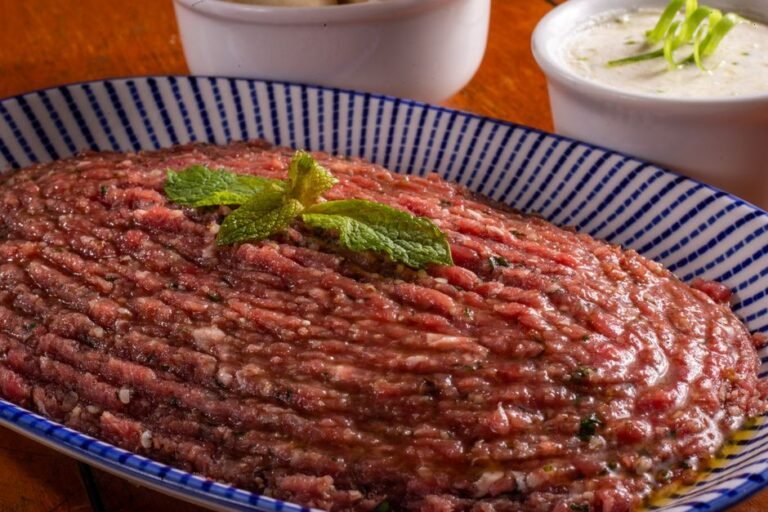 Balinese Minced Meat with Coconut and Aromatic Herbs