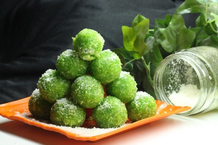 Bengali Cottage Cheese Balls in Cardamom Sugar Syrup