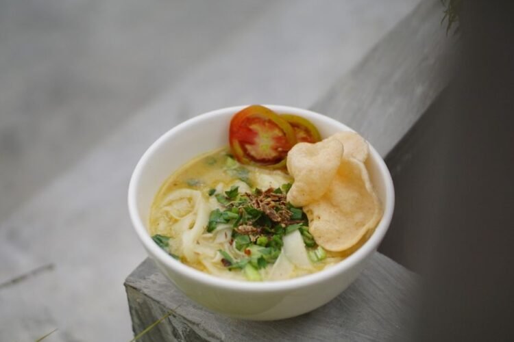 Bogor-Style Aromatic Beef Noodle Soup