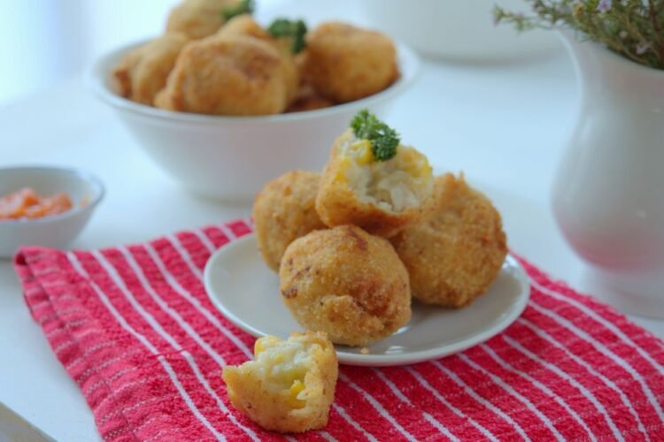 Bolivian Stuffed Potato Balls