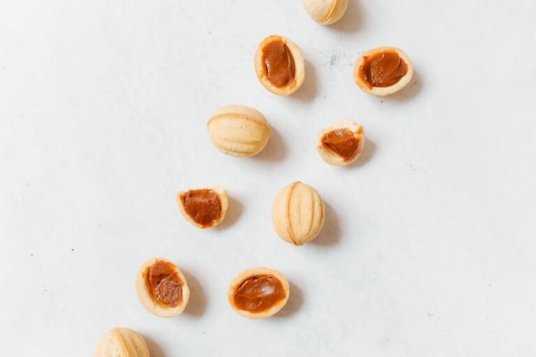 Bosnian Date-Shaped Syrup Cookies