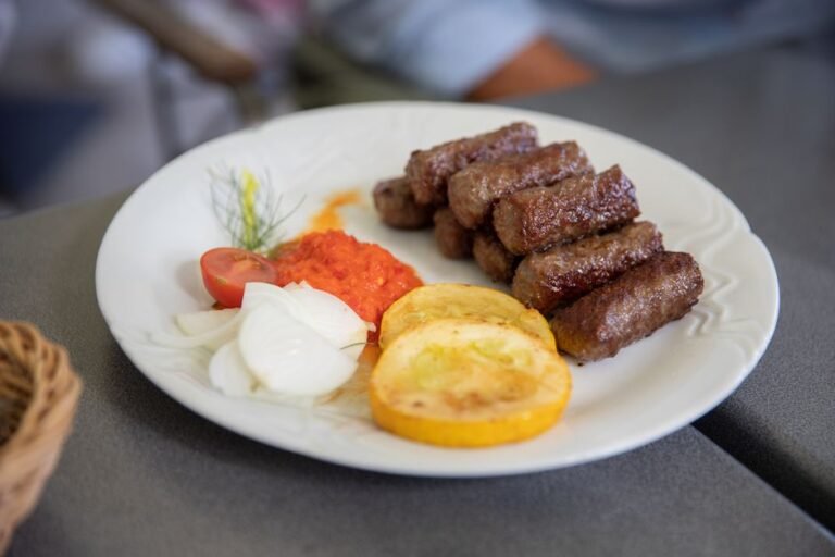 Bosnian Grilled Minced Meat Sausages with Somun Flatbread