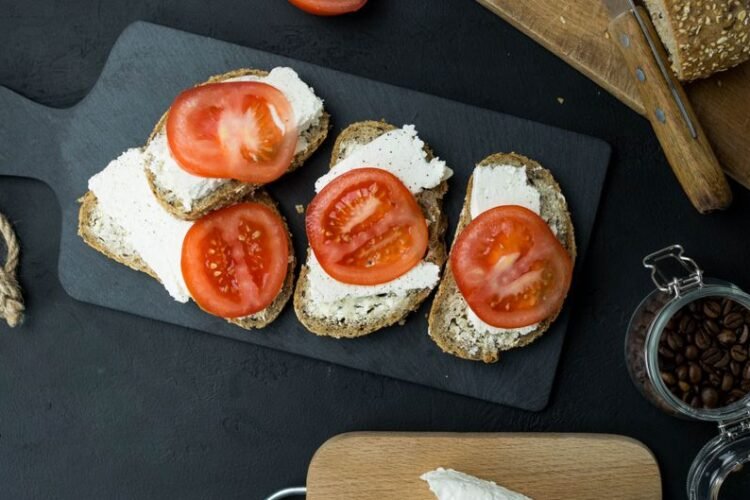 Bulgarian Roasted Pepper and Tomato Spread