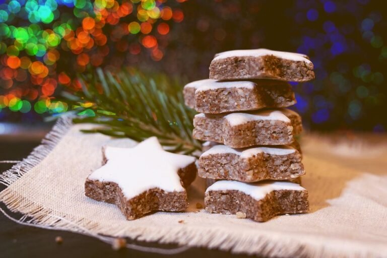 Calabrian Spiced Honey-Almond Cookies