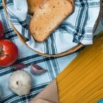 Catalan Tomato-Rubbed Toast with Garlic and Olive Oil