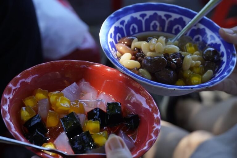 Classic Anmitsu Dessert Bowl with Agar Jelly and Sweet Red Beans
