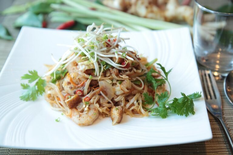 Classic Chicken Egg Pad Thai