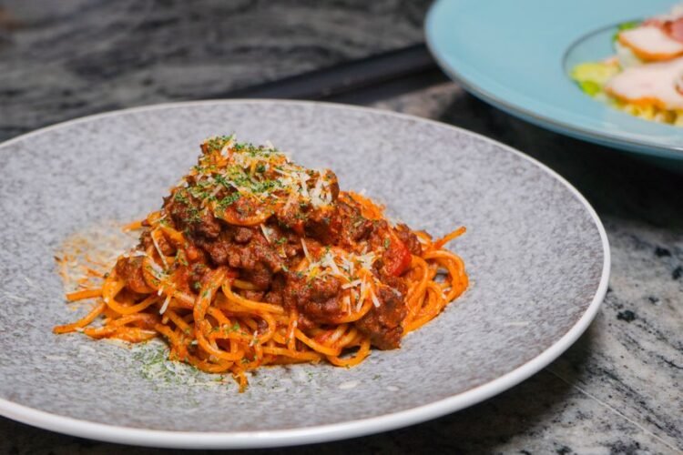 Classic Italian Tagliatelle with Slow-Simmered Meat Ragu