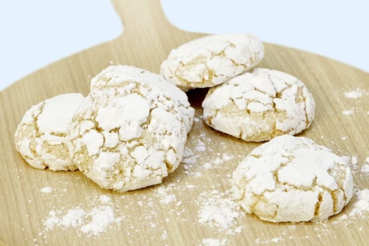 Classic Moroccan Almond Cookies