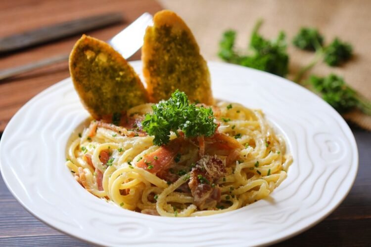 Classic Roman Spaghetti Carbonara