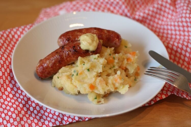 Classic Scottish Haggis with Neeps and Tatties