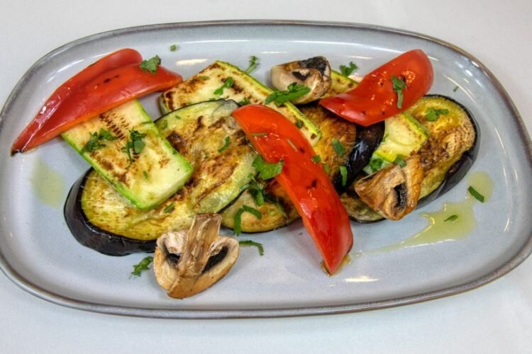 Classic Turkish Olive Oil Braised Eggplant