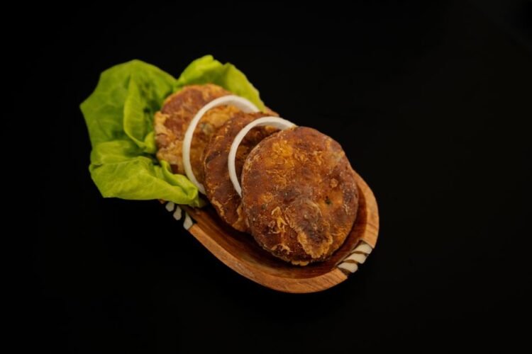 Costa Rican Crispy Twice-Fried Green Plantains