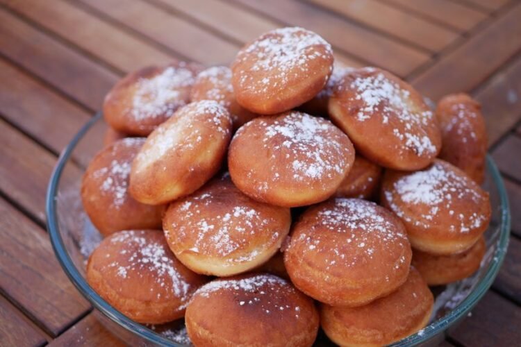 Crispy Chinese Red Bean Filled Donut