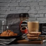 Crispy Colombian Wafers with Dulce de Leche and Cheese