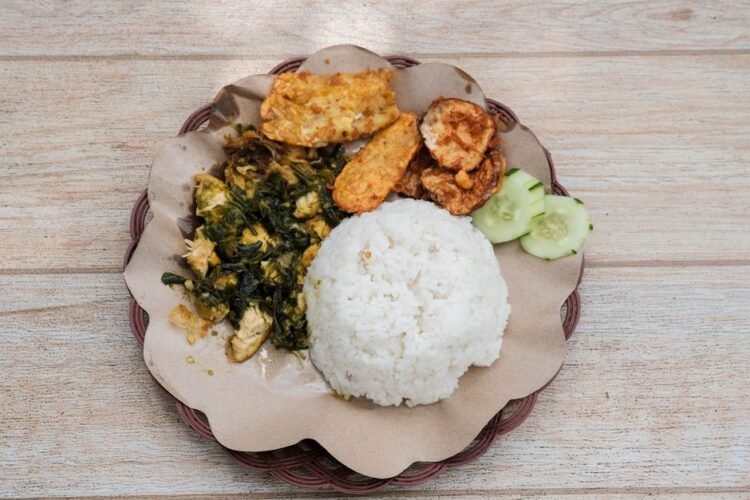 Crispy Smashed Chicken with Sambal Terasi