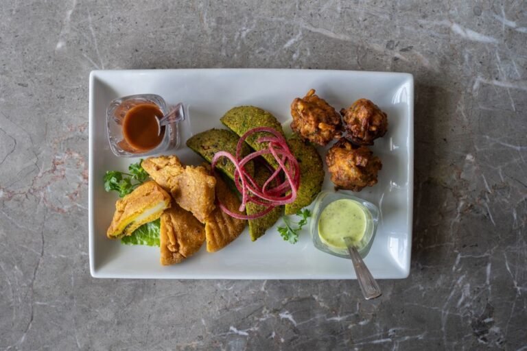 Crispy South Indian Lentil Fritters with Coconut Chutney