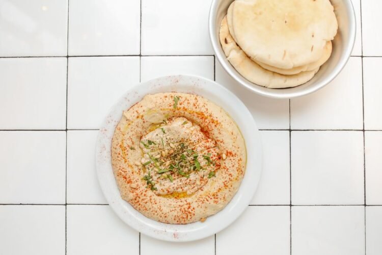 Damascus Chickpea Fatteh with Yogurt and Toasted Bread