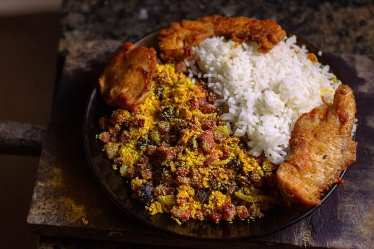 Eastern Cuban Rice and Black Beans