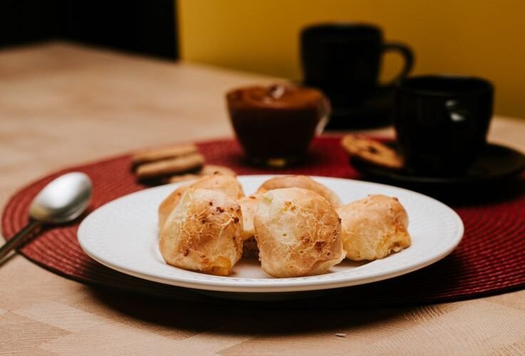 Ecuadorian Cassava Cheese Bread Bites
