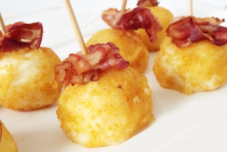 Ecuadorian Potato Cheese Cakes