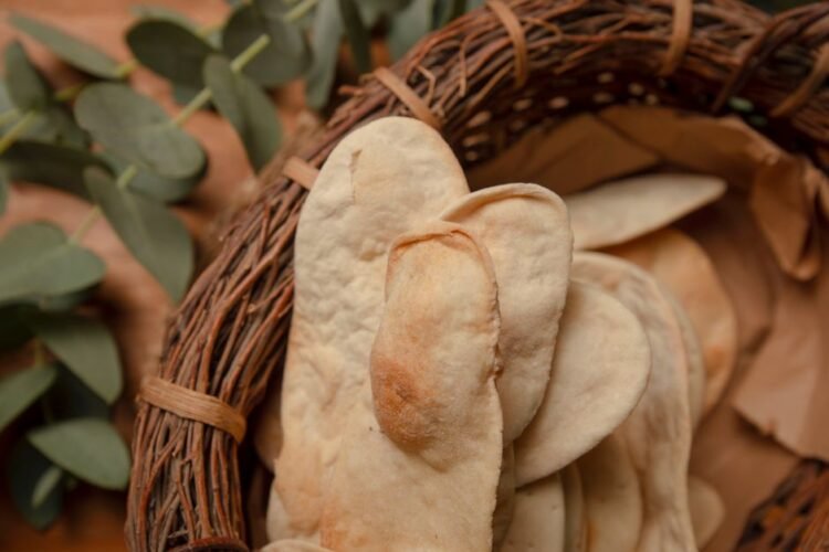 Emirati Leavened Puffy Flatbread