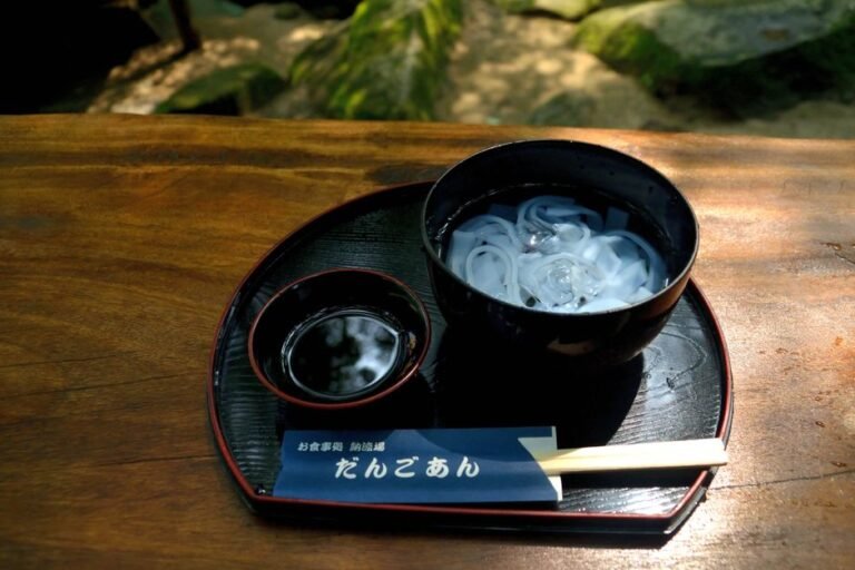 Flowing Cold Somen Noodles with Dipping Broth