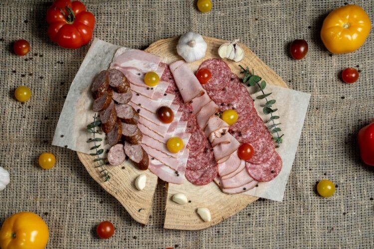 Garlic and Black Pepper Cured Pork Fatback