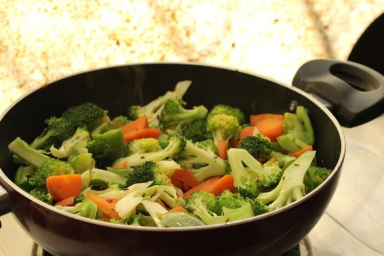 General Tso Broccoli Vegan