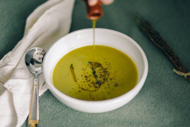Greek Lentil Soup with Olive Oil and Vinegar