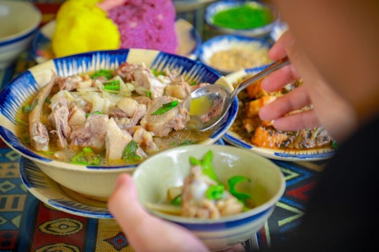 Guangdong Pork Tripe and Chicken Soup