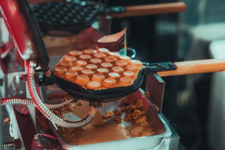 Hong Kong Egg Waffles (Bubble Waffles)