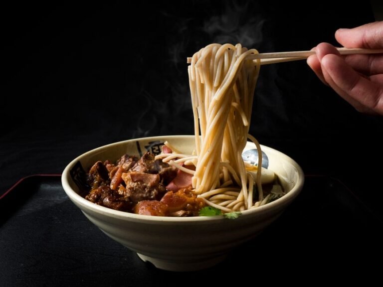 Hong Kong Style Beef Tendon Noodle Soup